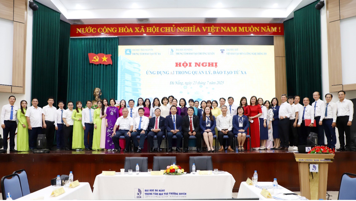 Hội nghị “Ứng dụng trí tuệ nhân tạo trong quản lý và đào tạo từ xa”