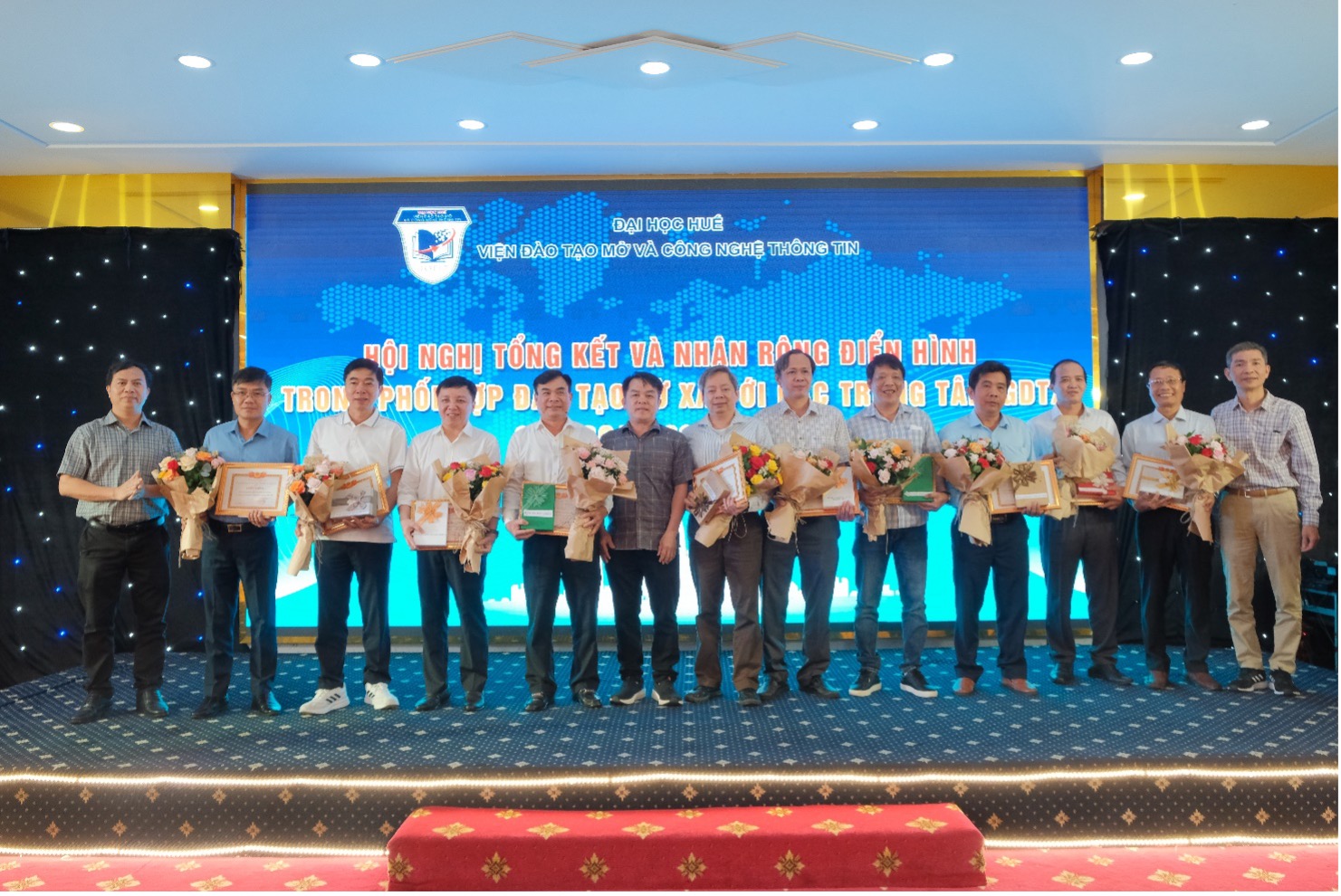 HỘI NGHỊ TỔNG KẾT VÀ NHÂN RỘNG ĐIỂN HÌNH TRONG PHỐI HỢP ĐTTX GIỮA VĐTMCNTT - ĐHH VÀ CÁC TTGDTX